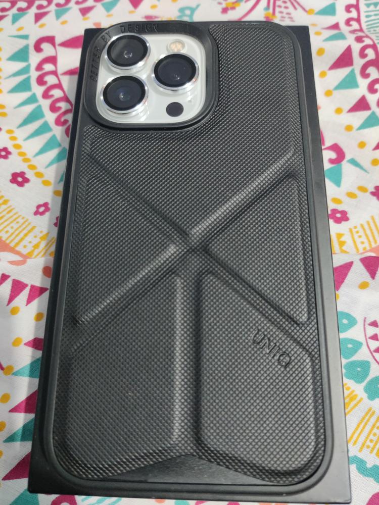 UNIQ HYBRID iPhone 13 Pro Magsafe - Compatible Transforma Phone Case - Ebony (Black) - Customer Photo From Adeel Anjum