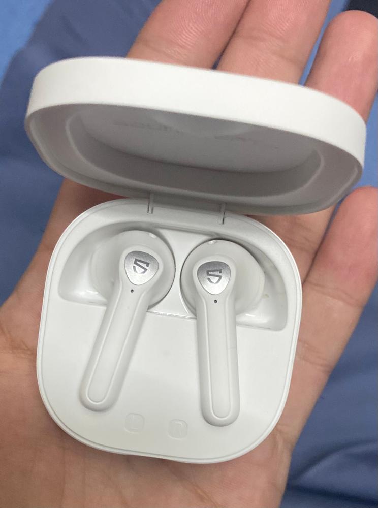 SoundPEATS TrueAir 2 (White) Wireless Bluetooth V5.2 Headphones with Qualcomm QCC3040 Wireless Earphones, Mirroring, 4-Mic Tech and cVc 8.0 Noise Cancellation, aptX Codec, Total 25 Hours - Customer Photo From Asman Ahmad Khan