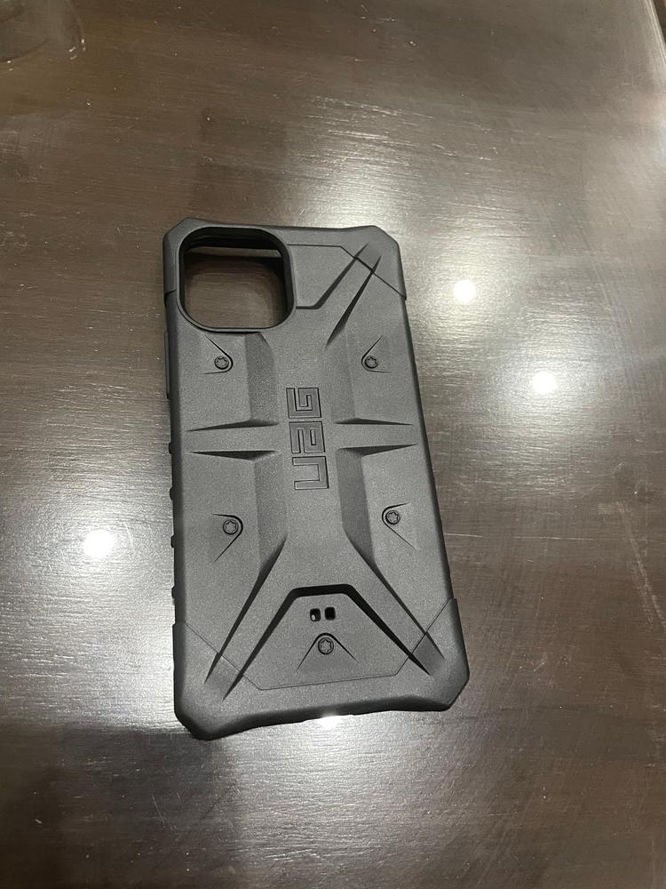 UAG iPhone 12/12 Pro Case (6.1) Pathfinder - Black - Customer Photo From Masroor Ali Chandio