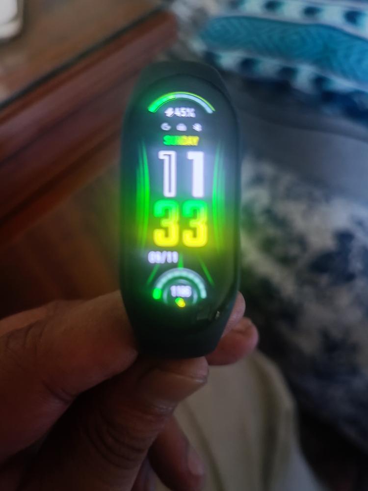 Xiaomi Mi Smart Band 7 Global - Black - Customer Photo From Mansoor Khan