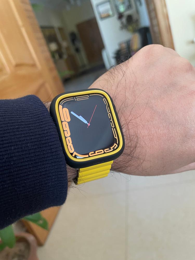 UNIQ MODUO Tough Modular Case for Apple Watch Series 1-8 & SE/SE2 45/44MM - Midnight (Black/Mustard) - Customer Photo From Adnan Shahid