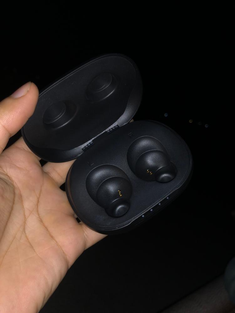 MPOW M20 True Wireless Earbuds with 106 hrs Playtime, IPX7 Waterproof Bluetooth Headphones w/Charging Case, aptX Stereo Wireless Earphones, in-Ear Mini Headset w/CVC 8.0 Mics,Black - Customer Photo From Daniyal