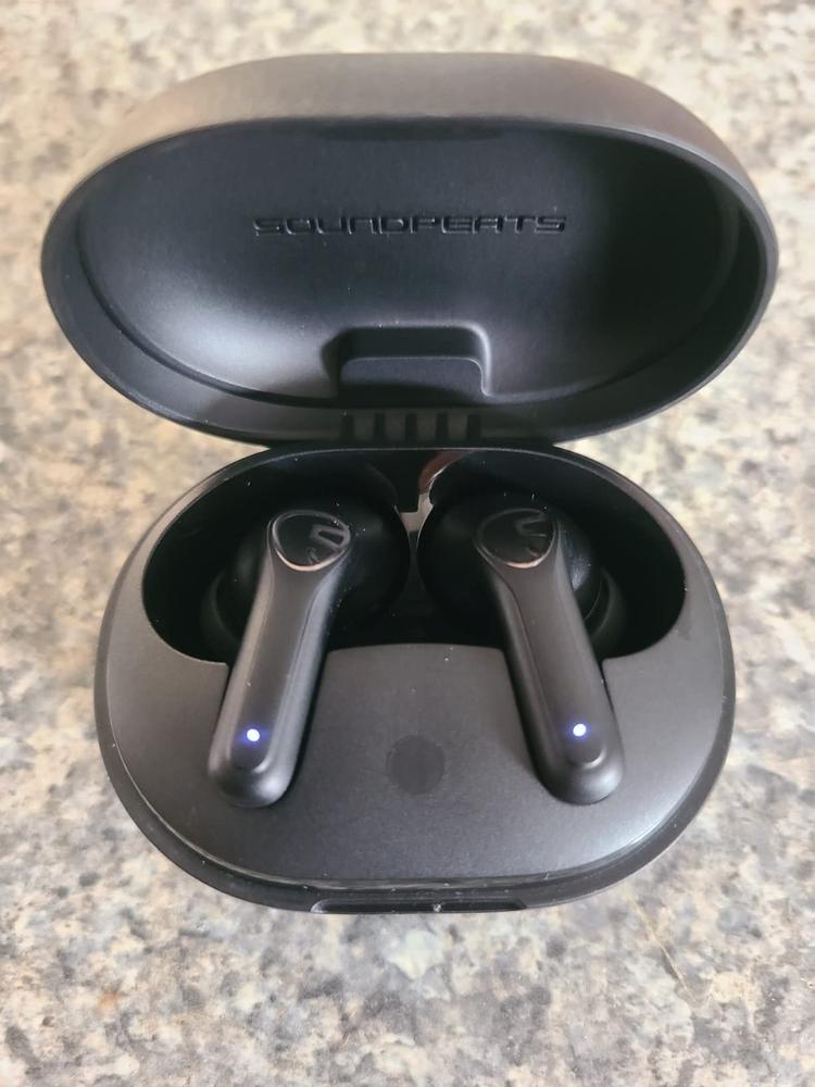 SoundPEATS Life Wireless Earbuds - Customer Photo From Mhemood Ali