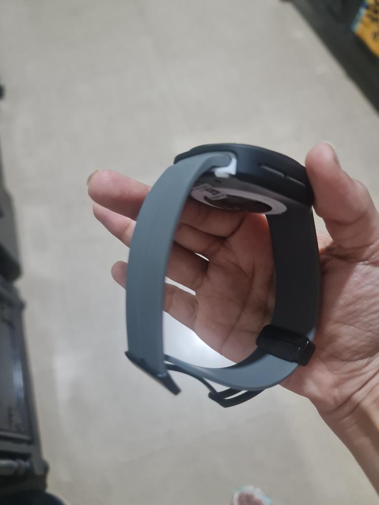 Samsung Galaxy Watch Ultra 47mm Soft Silicone Replacement Strap with Magnetic Lock - Deep Grey - Customer Photo From Elena Awan