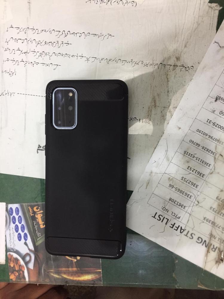 Spigen Galaxy S20 plus Rugged Armor Matte Black ACS00753 - Customer Photo From Ali Masood