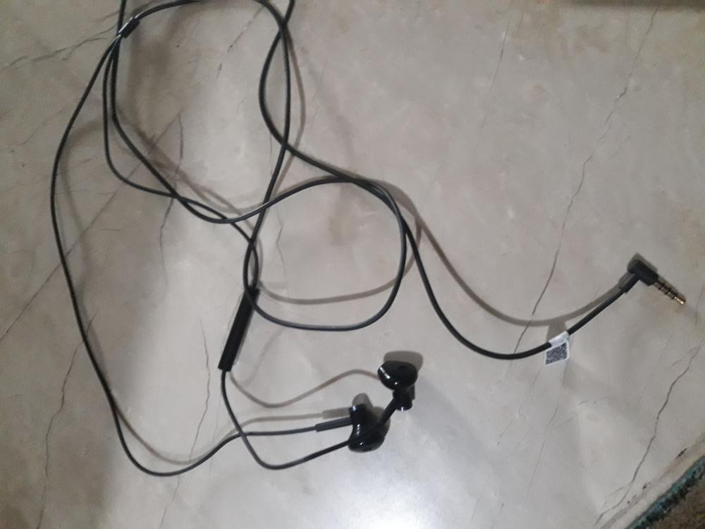 Xiaomi Half In-ear Dual-unit Drivers Earphones with Mic - Black - Customer Photo From Ahmed Anas