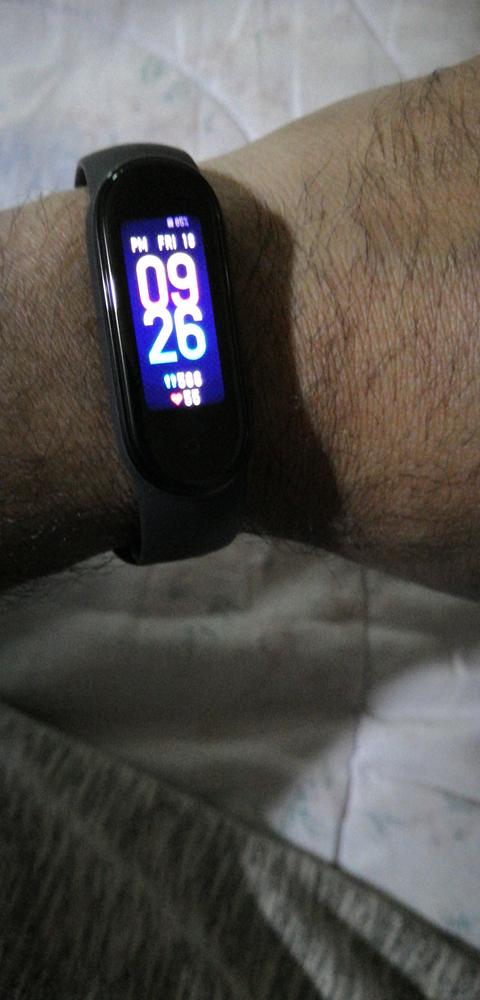 Xiaomi Mi Band 5 Smart Watch Band (Global Version) - Black with Free Screen Protector - Customer Photo From Muhammad Ayyaz Baloch