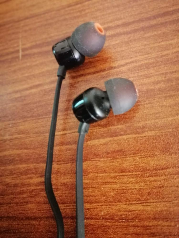 JBL Tune 110 inEar Headphones with Mic (Black) - Customer Photo From Bilal Ibrar