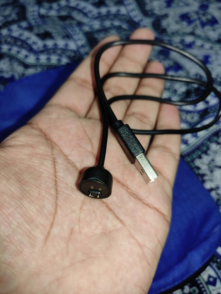 Magnetic Charging Cable for Xiaomi Mi Band 5/6 - 40 cm Length - Customer Photo From Rana Saad