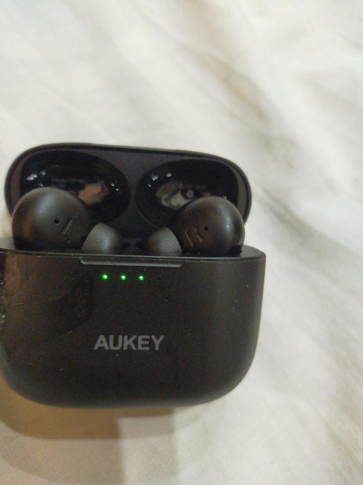 Aukey EP-N5 Active Noise Cancelling BT 5.0 True Wireless Earbuds IPX5 - Customer Photo From Haseeb Faraz