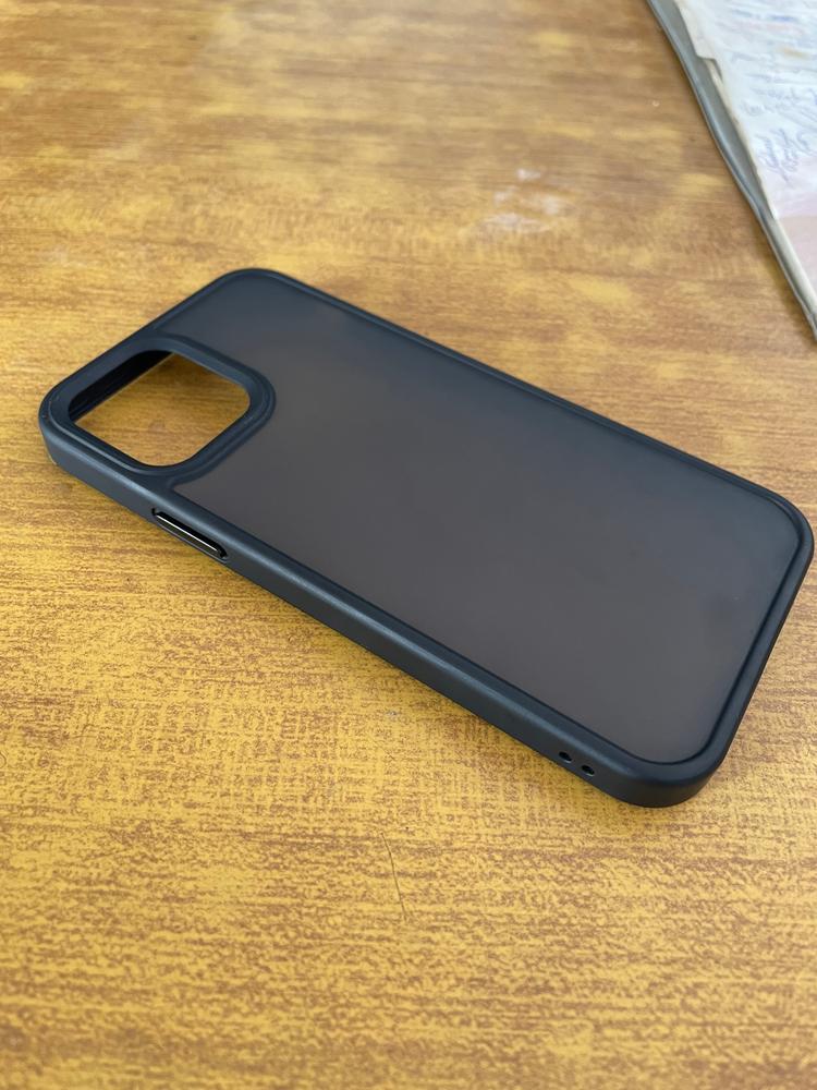 TORRAS iPhone 12  / iPhone 12 Pro Guardian Series - Black (X002L1NK6N) - Customer Photo From Ghufran Ali