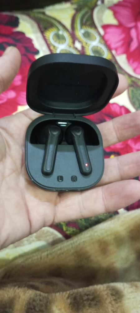 SoundPEATS TrueAir 2 (Black) Wireless Bluetooth V5.2 Headphones with Qualcomm QCC3040 Wireless Earphones, Mirroring, 4-Mic Tech and cVc 8.0 Noise Cancellation, aptX Codec, Total 25 Hours - Customer Photo From Nigar Ul Hasnain