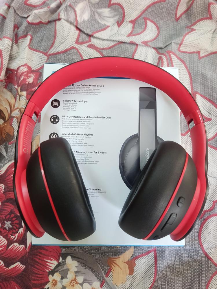 SoundCore Q10 - Black+RED - A3032H12 - Customer Photo From Husnain Tariq