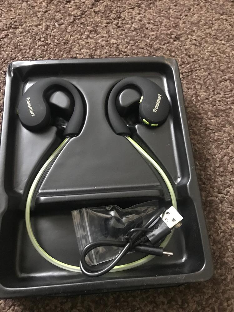 Tronsmart Encore Gleam Sports Wireless Headphones - Customer Photo From Saima Hassan