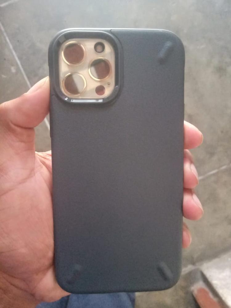 Ringke iPhone 12 Pro Max Case | Onyx - Dark Grey - Customer Photo From Nasir Ali