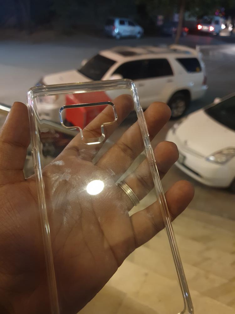 Spigen Galaxy Note 9 Case Liquid Crystal Crystal Clear 599CS24569 - Customer Photo From Danyal Hasnat
