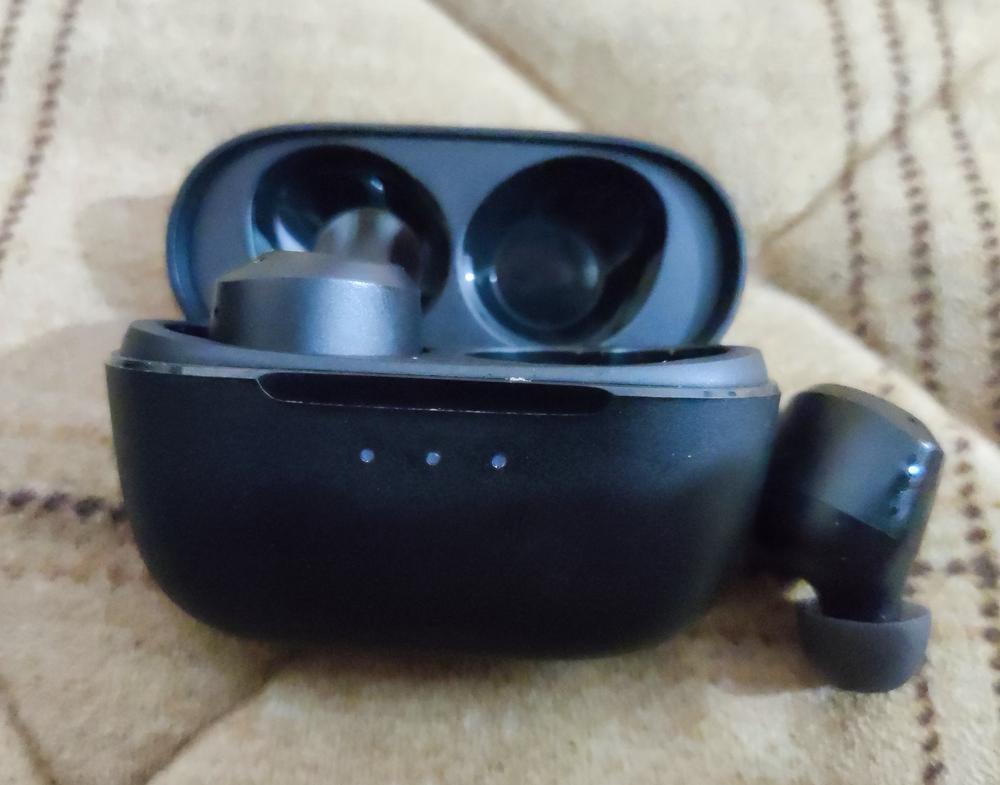 SoundPEATS T2 Hybrid Active Noise Cancelling Wireless Earbuds, ANC Earphones with Transparency Mode, Bluetooth 5.1 in-Ear Headphones, 30 Hours Playtime, USB-C Quick Charge, Stereo Sound, 12mm Driver - Customer Photo From Asim Javaid