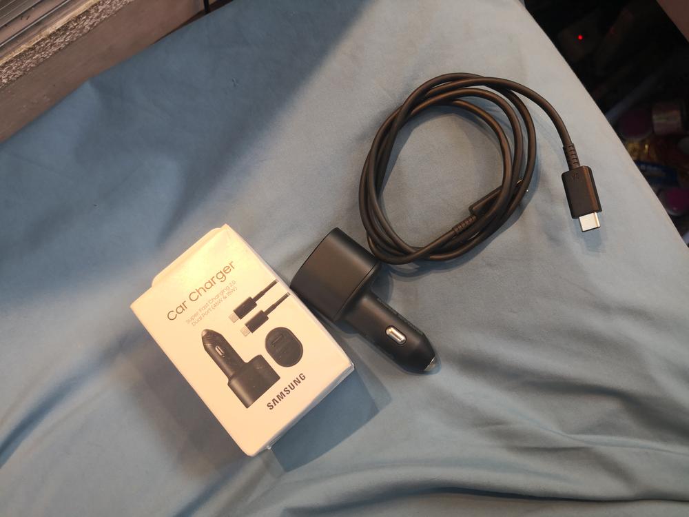 Samsung Super Fast Dual Car Charger 45W+15W (with Type C to C Cable) EP-L5300XBEGWW - Customer Photo From Manzoor Ahmad