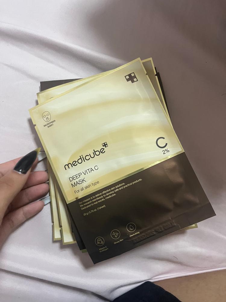 Deep Vita C Mask  MEDICUBE US