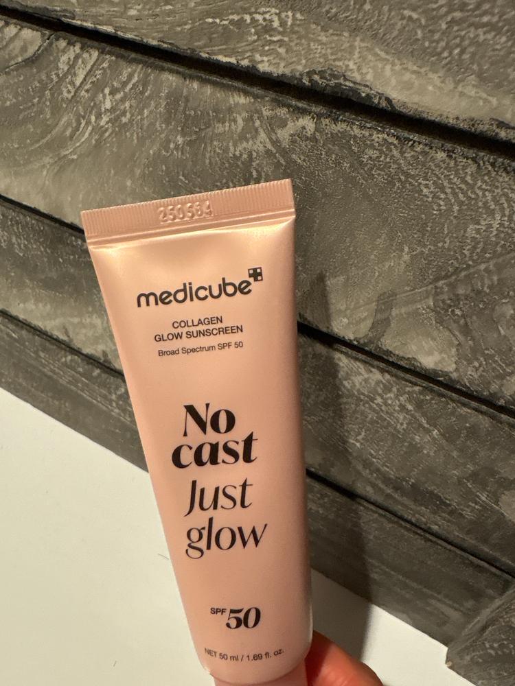 No Cast Just Glow Collagen Sunscreen – MEDICUBE US