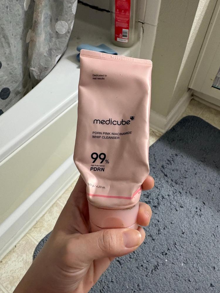 luminous glutathione capsule medicube PDRN Pink Foam Cleanser Glutathione + Milk Thistle, Earth's Creation Size:1L HDPE Jug