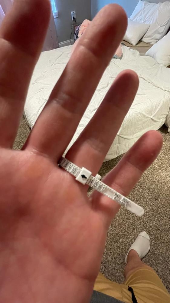 FREE Ring Sizer - Customer Photo From Leslie Huh