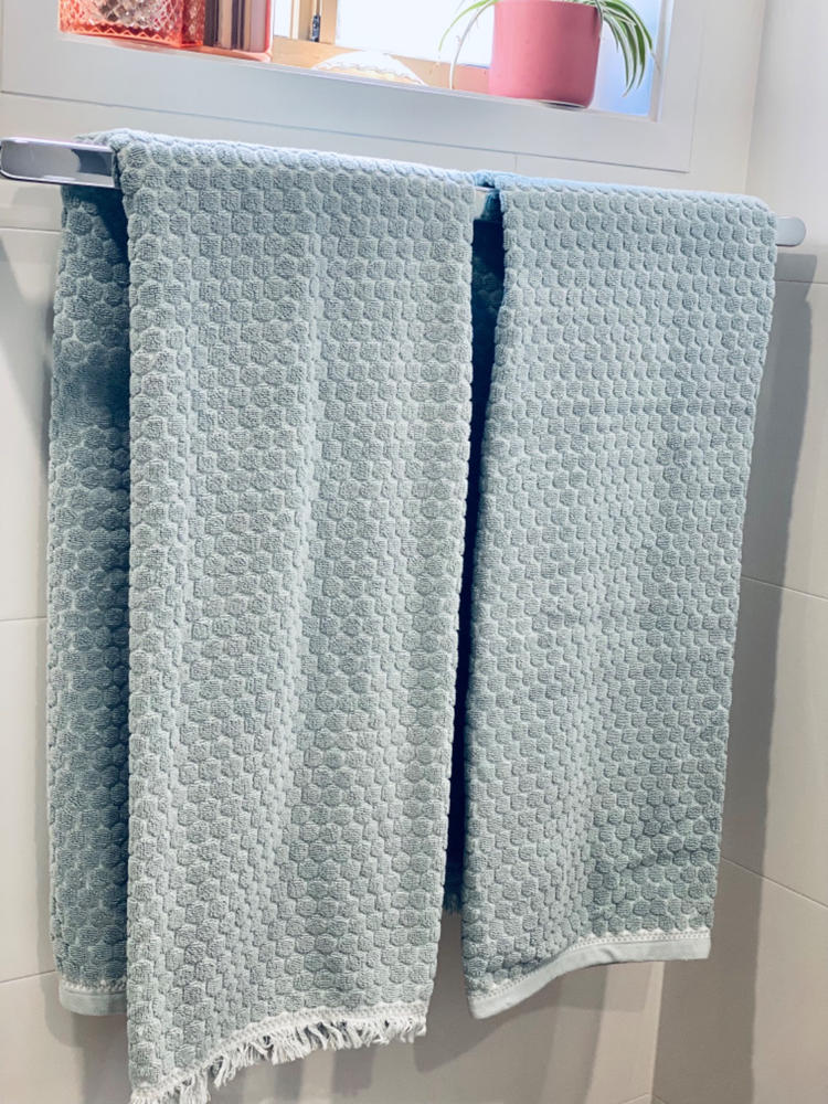 Palmer Textured Cotton Towels - Customer Photo From LOuise POwer