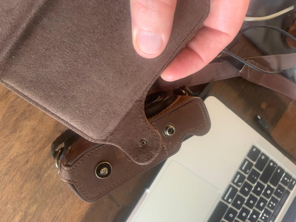 MegaGear Panasonic Lumix DC-ZS80, DC-ZS70, DC-TZ95, DC-TZ90 Ever Ready Leather Camera Case and Strap - Customer Photo From David Dakramendjian