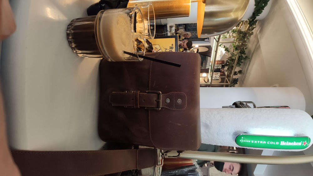 MegaGear Torres Mini Top Grain Leather Camera Messenger Bag for Mirrorless, Instant and DSLR Cameras - Customer Photo From Konstantinos Tikopoulos