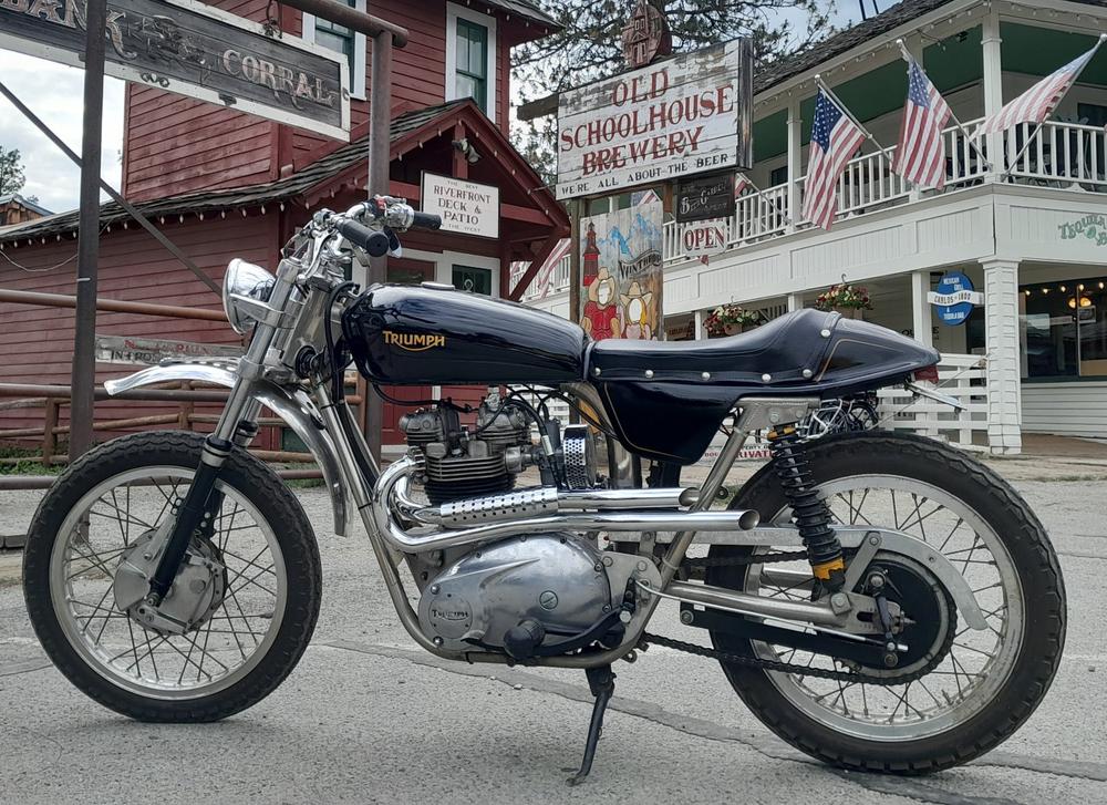 T120C Style Exhaust Pipes for Triumph Bonneville 650 Unit or Pre-Unit - Chrome - Customer Photo From David Painter