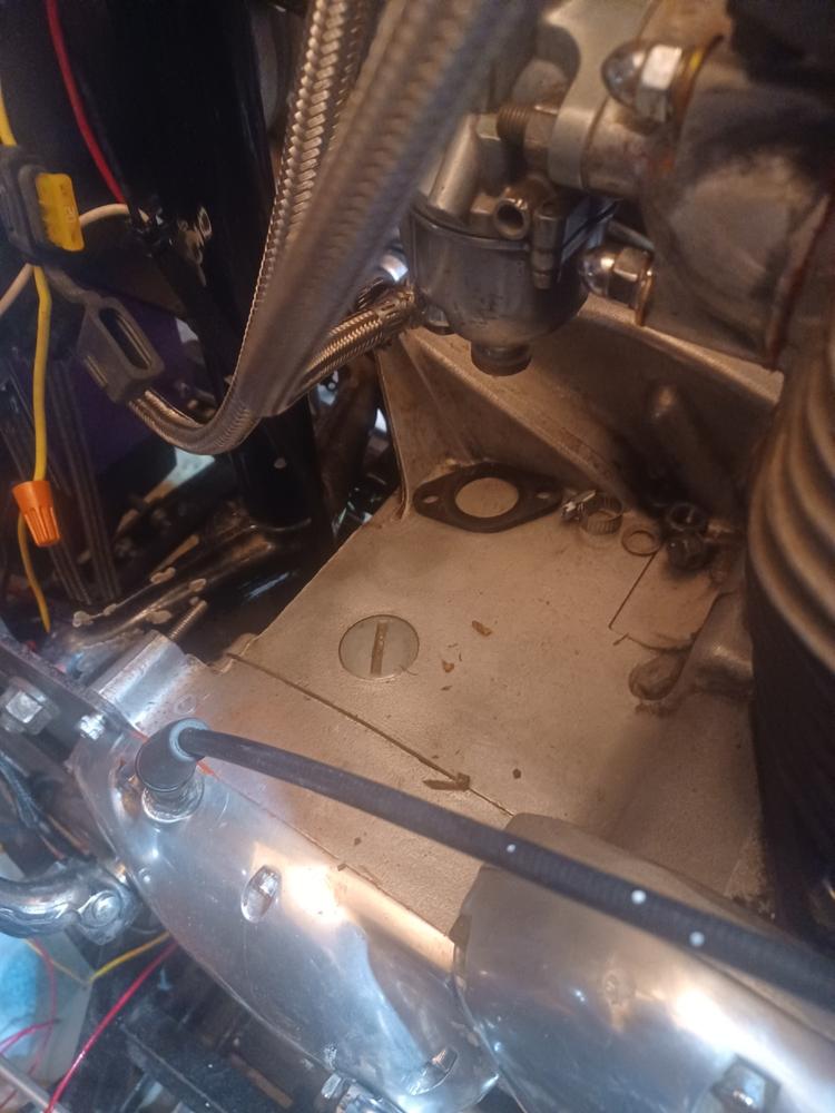 Inner Gearbox Gasket for Unit 650 and 750 Triumph Motorcycles OEM Part #57-7012 or 71-3096 - Customer Photo From chad vink