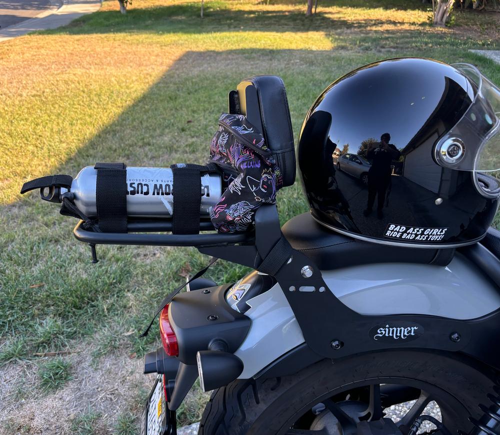 Fuel Reserve Bottle and Carrier Combo - Customer Photo From Vanessa Carrasco