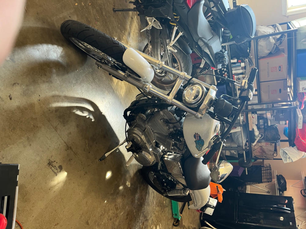 Speedometer Gauge Riser Mount for 1 inch T-Bar Handlebars - Black - Customer Photo From Jorge Jimenez