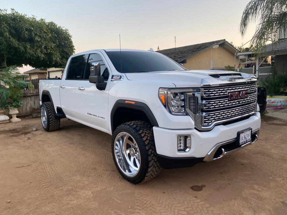 AMP Research 76247-01A  Electric Running Boards - 2017-19 Silverado & Sierra 2500/3500 Diesel, Double and Crew Cab