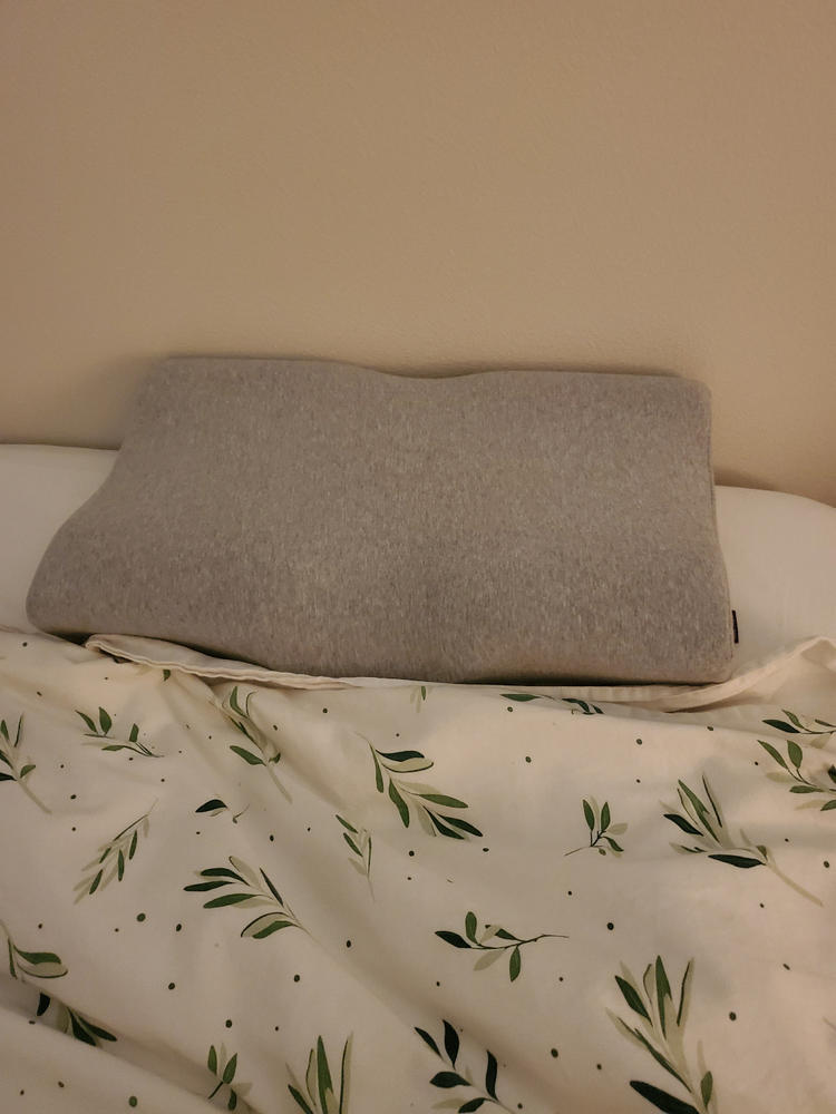 Cushion Lab Ergonomic Contour Pillow Review - Great for Neck Pain