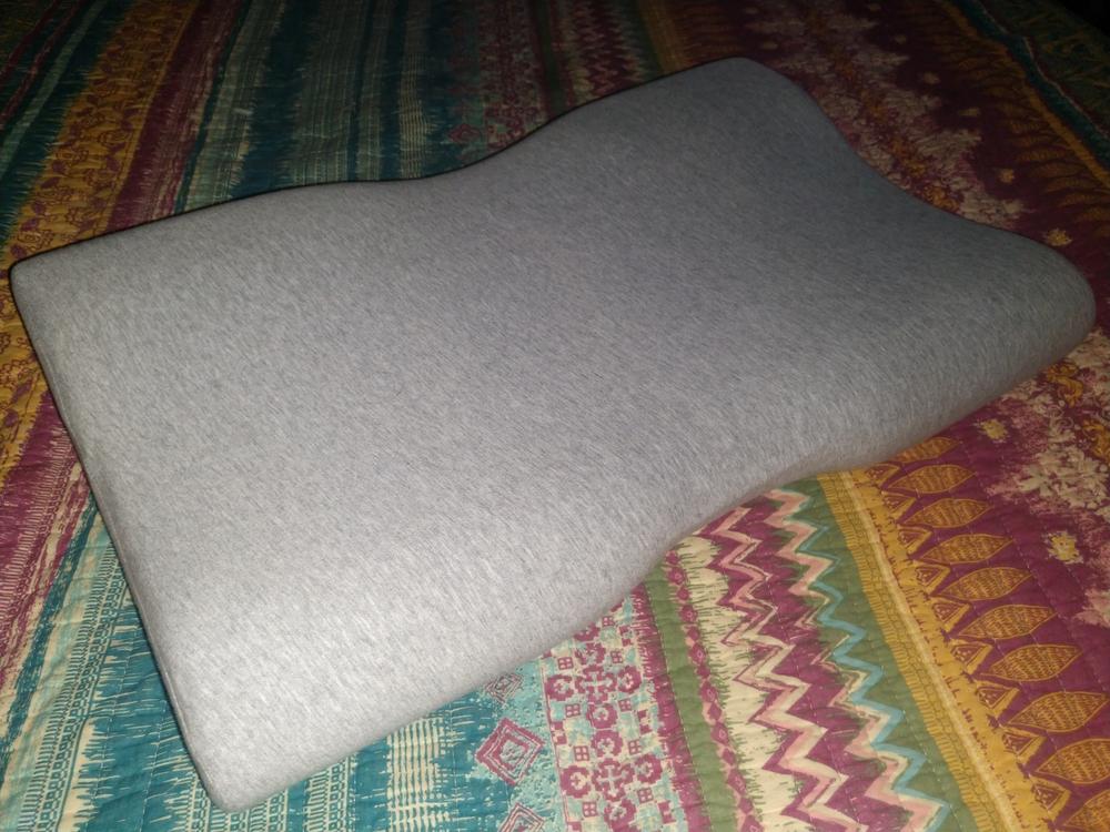 The Original Groove® Pillow vs Cushion Lab Cervical Neck Pillow