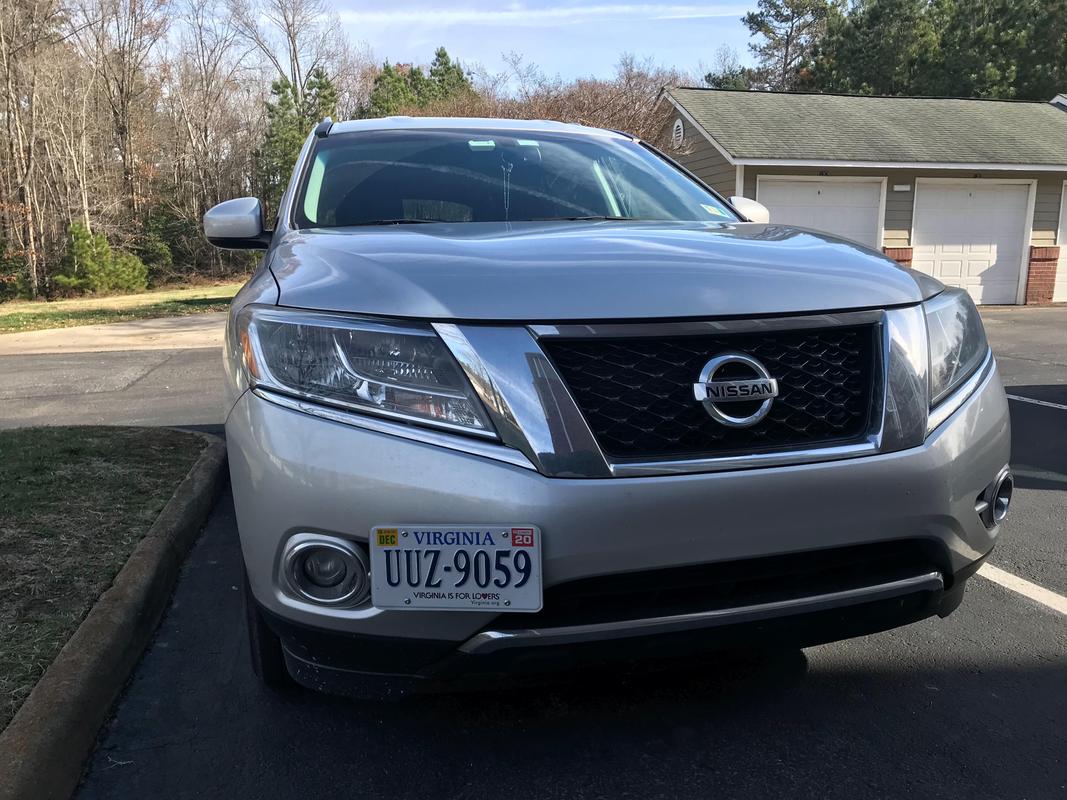Front Tow Hook Cover Compatible with 2012-2019 Nissan Versa