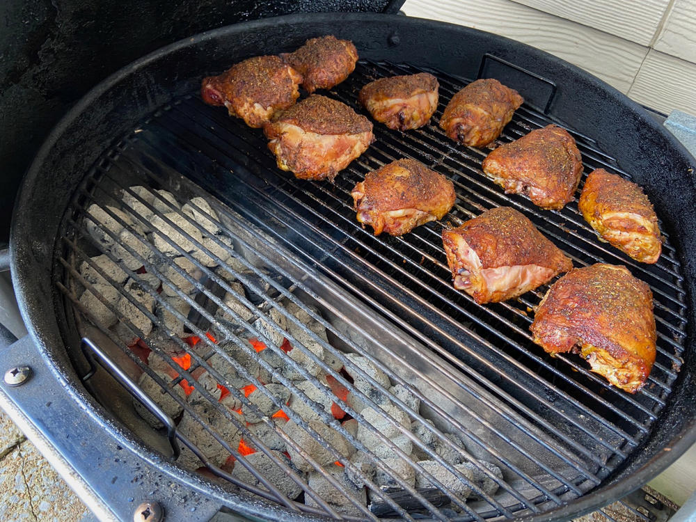Slow ‘N Sear® SnS Grills