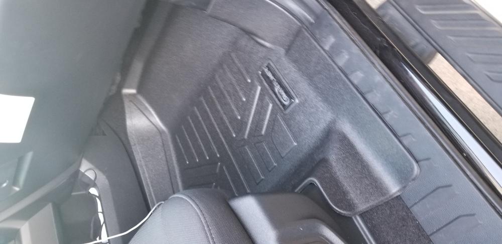 SMARTLINER Custom Fit for 2015-2021 Ford F-150 SuperCrew Cab with 1st Row Bucket Seats - Customer Photo From George Cantu