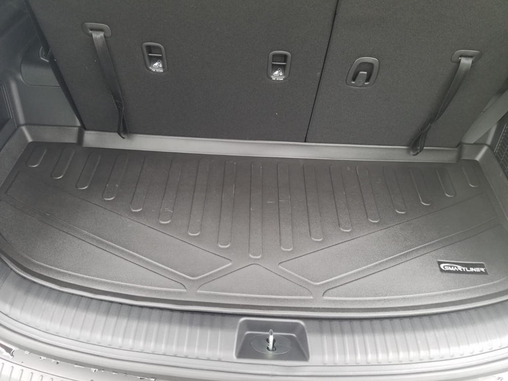 SMARTLINER Custom Fit for 2020 Kia Telluride with 2nd Row Bucket Seat No Center Console with in between Coverage - Customer Photo From Alicia Campbell