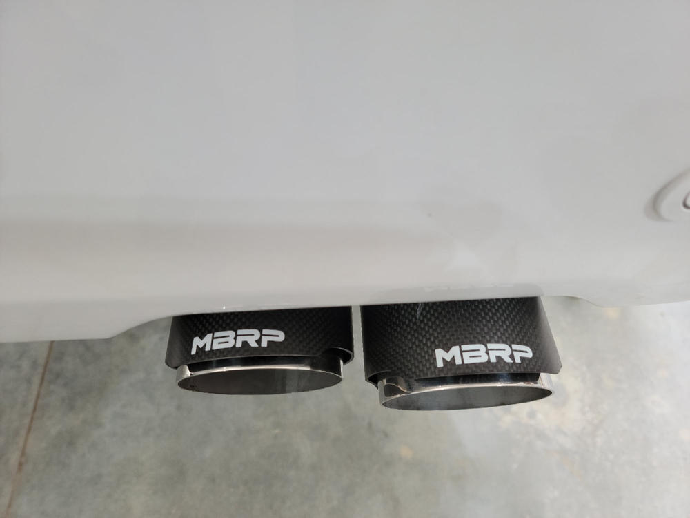 3" Cat-Back 2.5" Dual Split Rear, 2019-2022 Chevrolet/GMC 1500 Silverado/Sierra, 6.2L, T304 Stainless Steel, Quad Carbon Fiber Tips - Customer Photo From Joseph B.