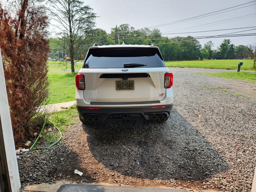 2.5" Axle-Back 2020-2023 Ford Explorer ST/Explorer Platinum, Lincoln Aviator, 3.0L EcoBoost, Dual Rear Aluminized Steel w/ Quad Tips - Customer Photo From Daniel Blevins 