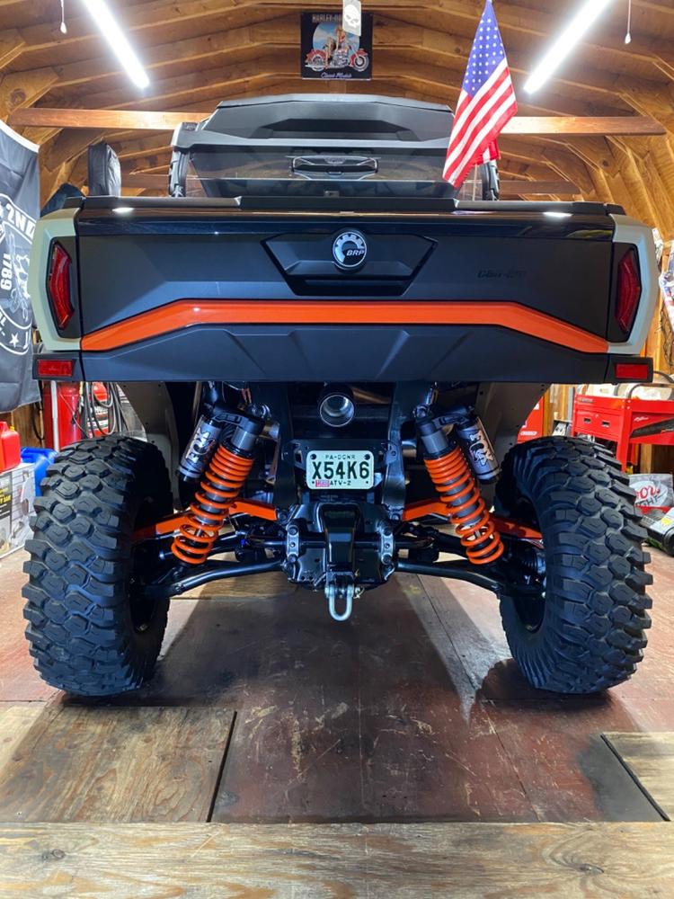 2.5" Single Slip-on Exhaust 2021-2023 CAN-AM Commander 1000R/ Maverick Sport 1000R, Center Exit, Performance Series, T304 SS - Customer Photo From Kerry Brobst