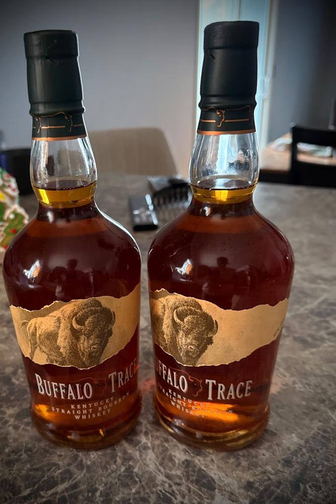 Buffalo Trace Kentucky Straight Bourbon | 90 Proof – Wooden Cork