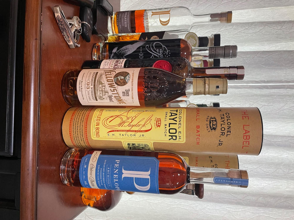 ウイスキー COLONEL E.H. TAYLOR SMALL BATCH E.H. Taylor Small Batch Bourbon with Glencairn Set & Cigar