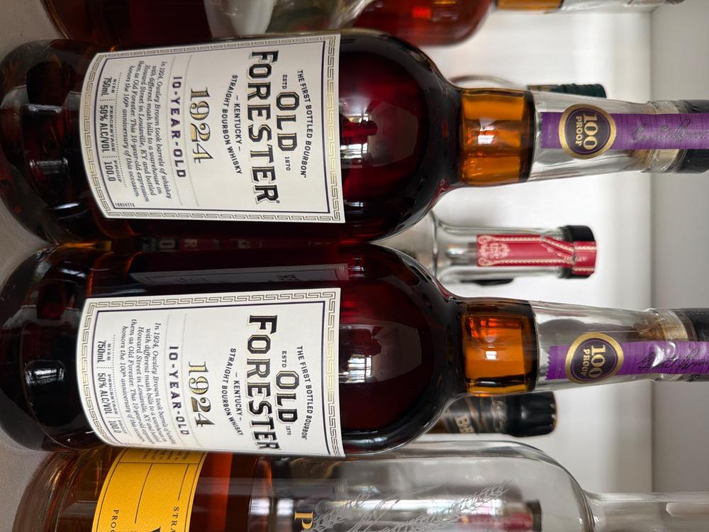 Old Forester 1924 10-Year-Old Bourbon Whisky – Wooden Cork