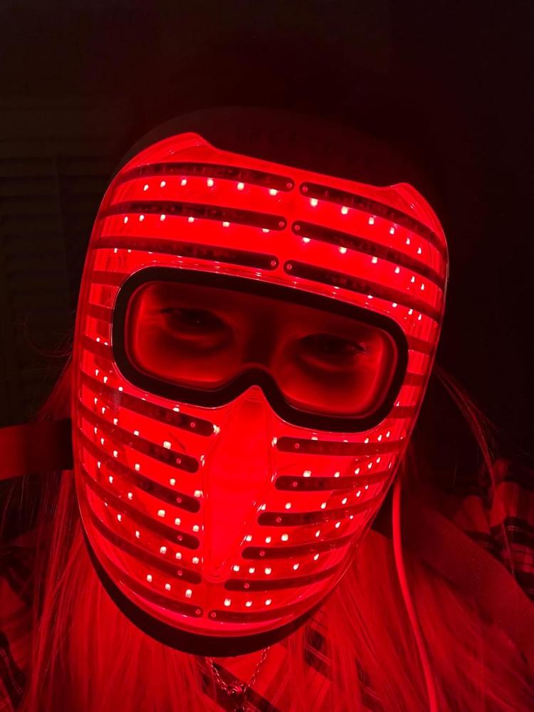 Illumina Face Mask - Customer Photo From Hilary R.