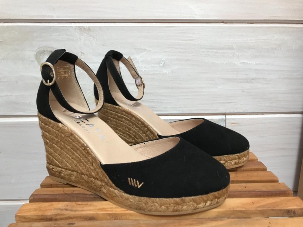 Palamos Suede Wedges Limited Edition - Customer Photo From Cassi Wamester
