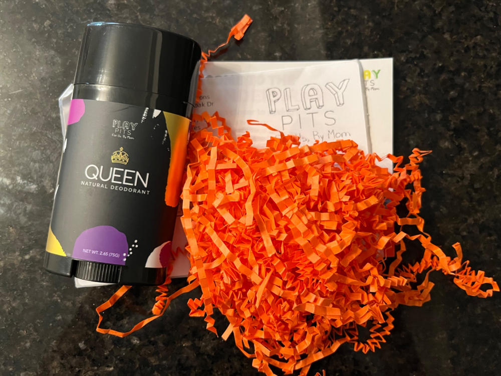 QUEEN - Customer Photo From Najat M. Simmons