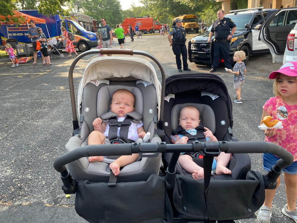 Indie Twin - Double Stroller - Past Collection - Customer Photo From Camri